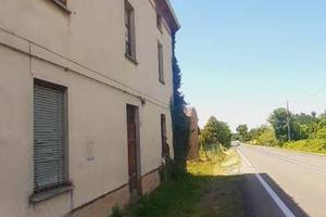 Rustico / Casale di 120 m² con 4 locali a Rivanazz