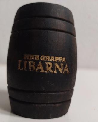 Mignon vintage in barile di Grappa Libarna. 