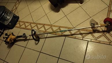 Decespugliatore / tagliaerba a benzina 