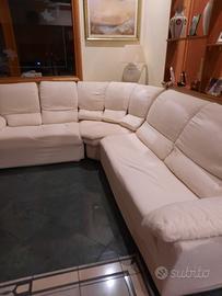 DIVANO ANGOLARE