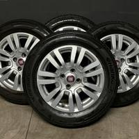 Cerchi in lega R15 + pneumatici