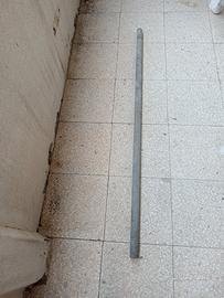 palo per parabolica + 2 zanche + 2 staffe a muro