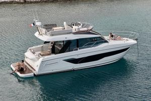 PRESTIGE YACHT F4.3