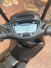 Piaggio Beverly 400 - 2024