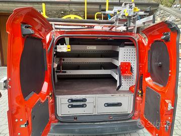 Portasca e cassettiera per Fiorino