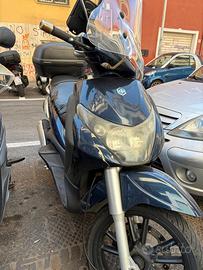 Scooter Piaggio Beverly 250i