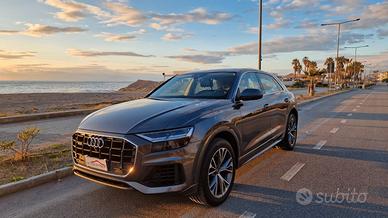 Audi Q8 45 TDI quattro tiptronic Sport