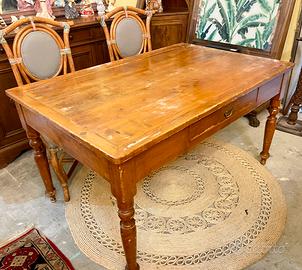 tavolo antico in legno massello 150x100 H80 circa