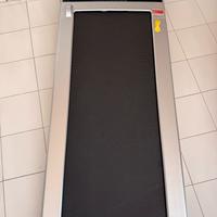Tapis roulant salvaspazio con display e controllo