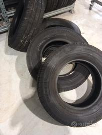 PNEUMATICI seminuovi 225/75R16C 121/120R