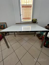 Tavolo acciaio e vetro