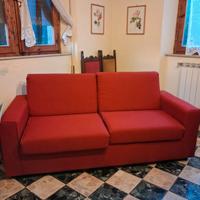 Divano rosso 3 posti