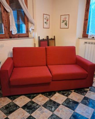 Divano rosso 3 posti