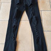 jeans neri strappati 