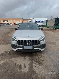 Mercedes-BenzGLA 35 AMG
