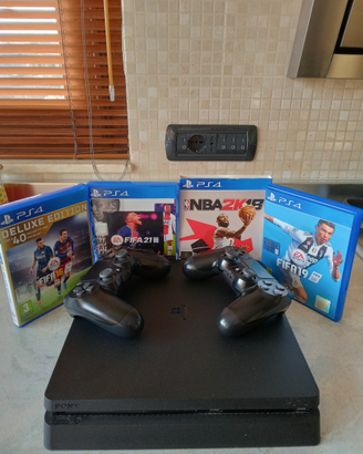 PS4 slim