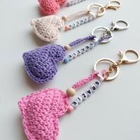 Cuoricini all’uncinetto personalizzati – portachia