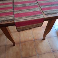Un runner e 8 sottopiatti artigianato africano