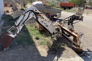 Escavatore per bobcat