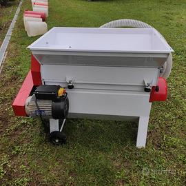 Diraspatrice Gramola e bigonce per vendemmia