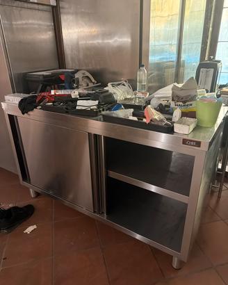 Mobilio ACCIAIO INOX per ristorante - bar