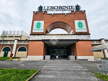 NEGOZIO A VEROLANUOVA