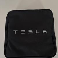 Caricatore Tesla per ricarica domestica