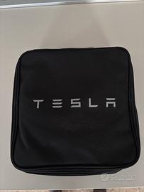 Caricatore Tesla per ricarica domestica