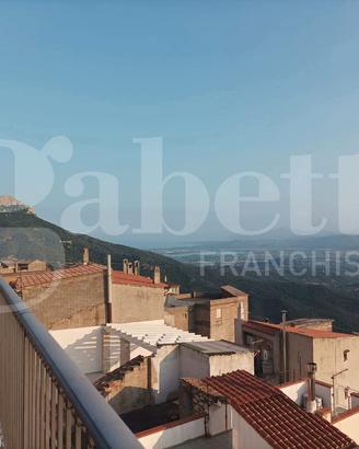 Baunei, indipendente quadrilocale panoramica