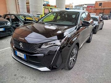 Peugeot 3008 1.5 130Cv 2022