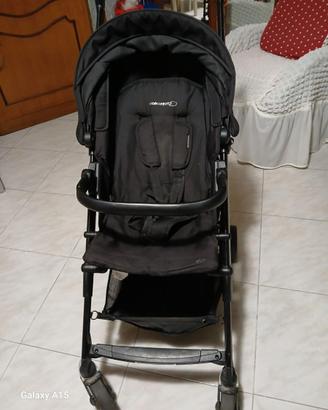 Passeggino bébé confort e lettino da campeggio