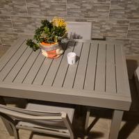 tavolo e sedie in alluminio