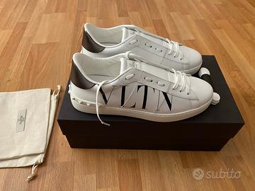 Valentino hot sale bacnet sneakers