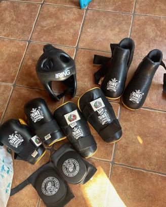 Protezioni kick boxing