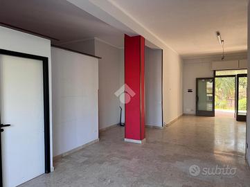 NEGOZIO A CASTELLAMMARE DEL GOLFO