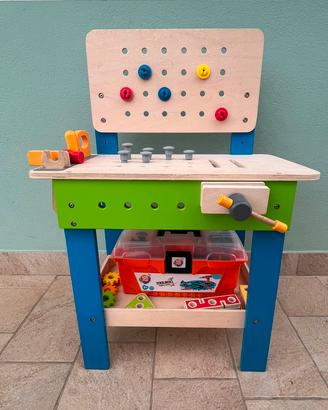 Tavolo lavoro Hape per bambini  più attrezzi