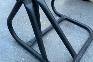 Cavalletto per speed triple