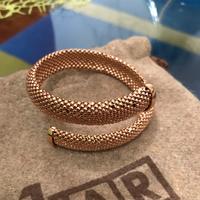 Bracciale rigido contrarie’ bronzo rosa Unoaerre