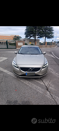 Volvo V40 D2
