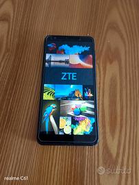 cellulare ZTE colore azzurro 