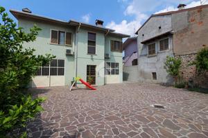 PORZIONE DI BIFAMILIARE A GHEDI