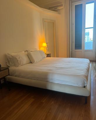 Letto matrimoniale 200x200 Westwing + doghe Lonset