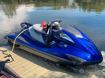 Moto d'acqua yamaha fx sho +pedana+carrello