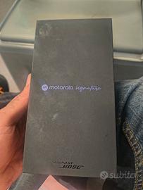 Motorola signature 