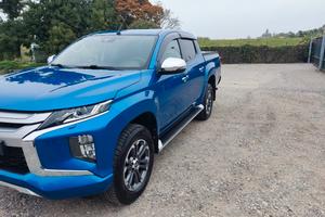 l200 autocarro 5 posti