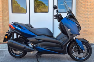 YAMAHA X-MAX 300