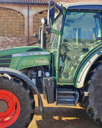 Fendt 211