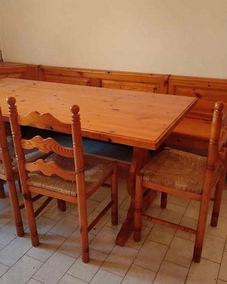 ARREDAMENTO COMPLETO TAVERNA