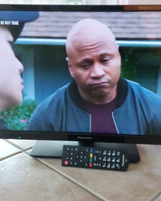 TV LED Panasonic 24" HD, HDMI, Luglio 2025