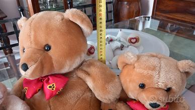 4 orsacchiotti più cagnolino peluche - tipo Trudy